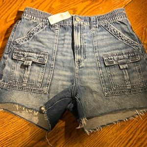 American Eagle NWT 5in Jean Shorts